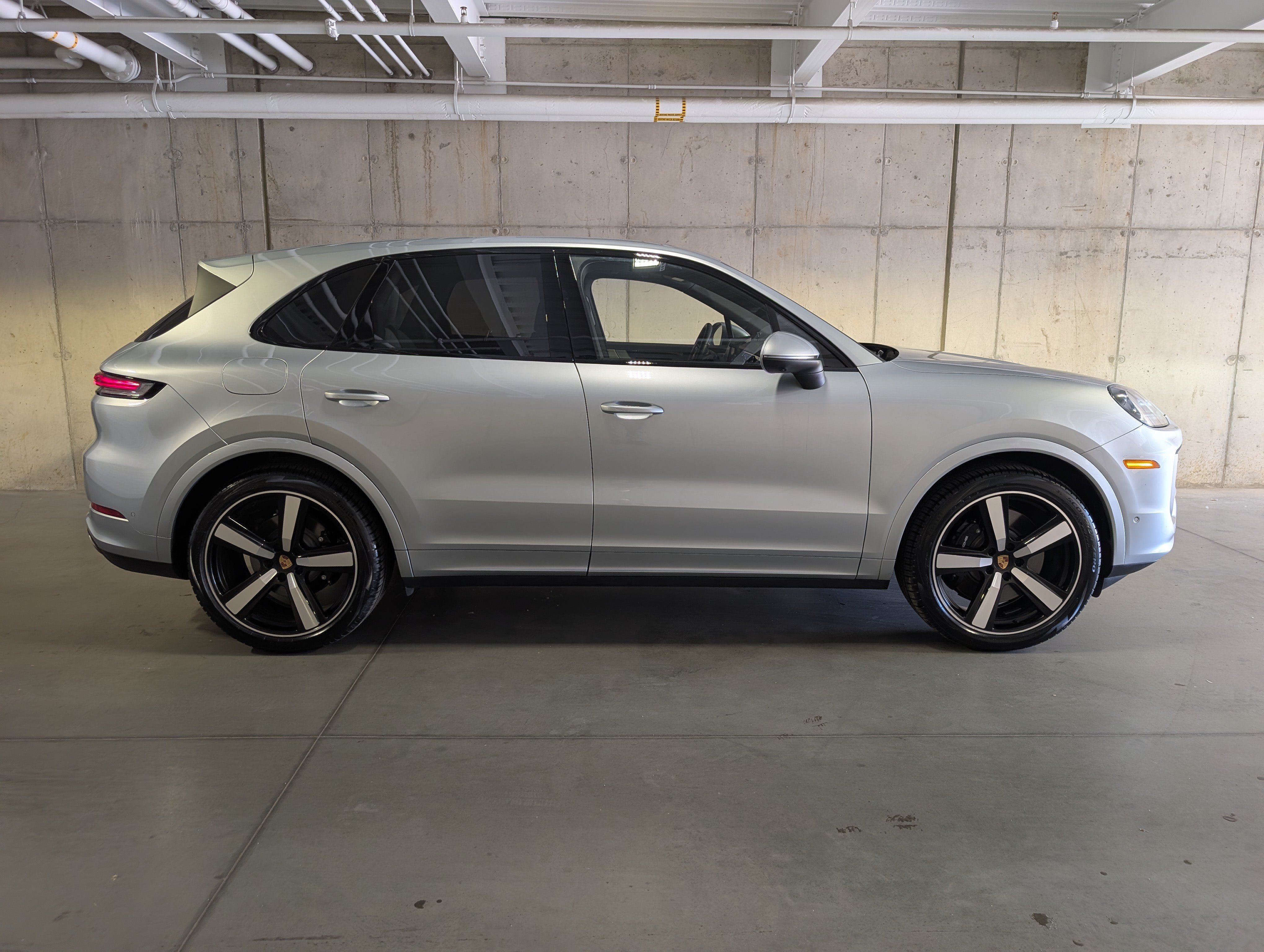 Certified 2025 Porsche Cayenne S AWD/4WD image 10