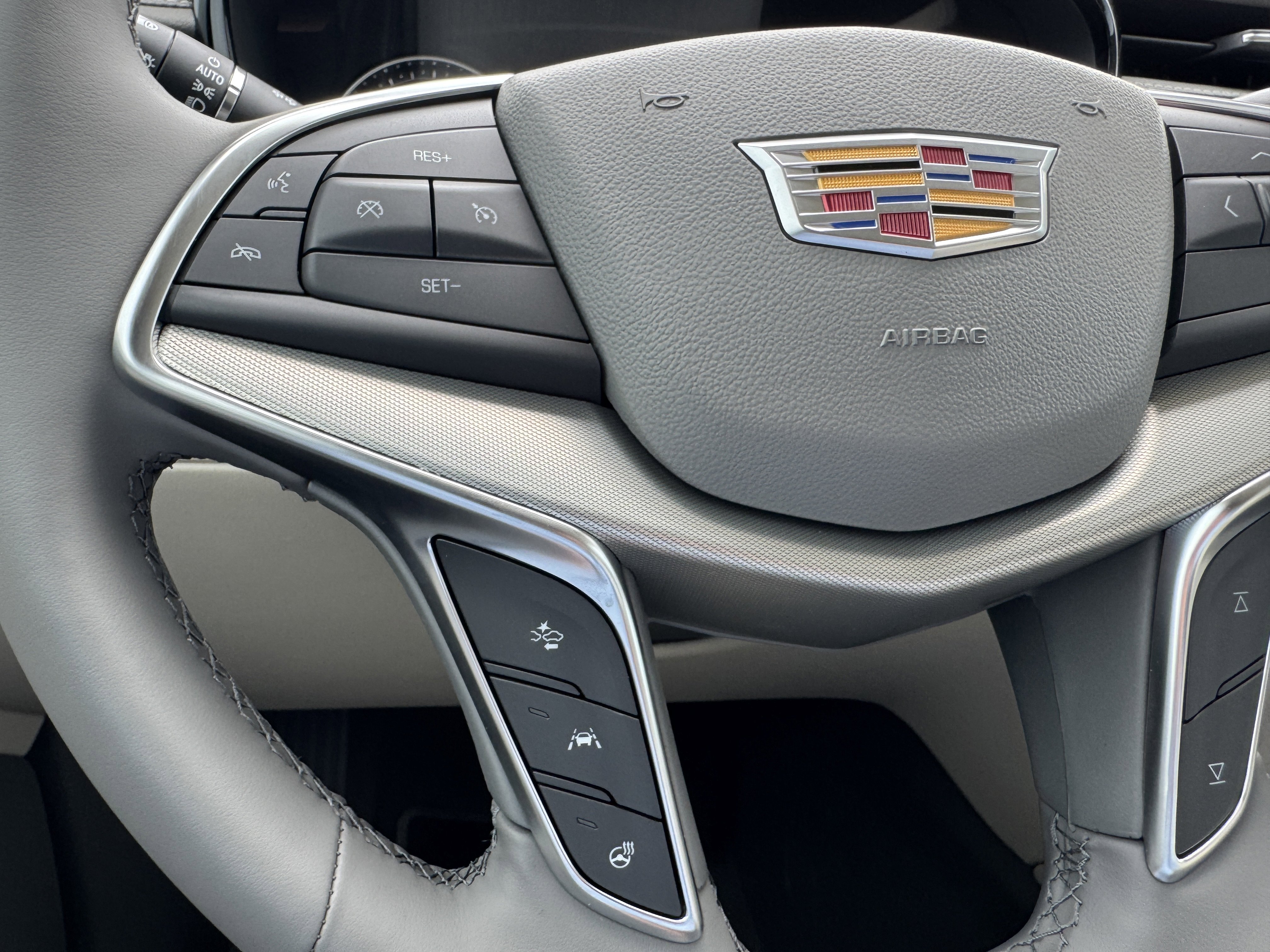 New 2025 Cadillac XT5 Premium Luxury image 30