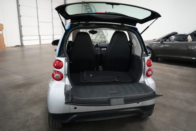 Used 2015 smart fortwo pure image 22