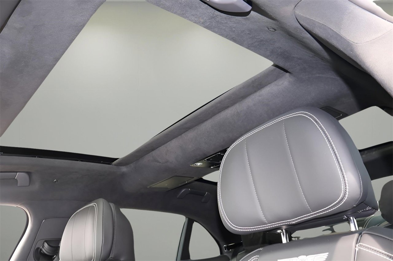 New 2026 Bentley Flying Spur Azure image 30