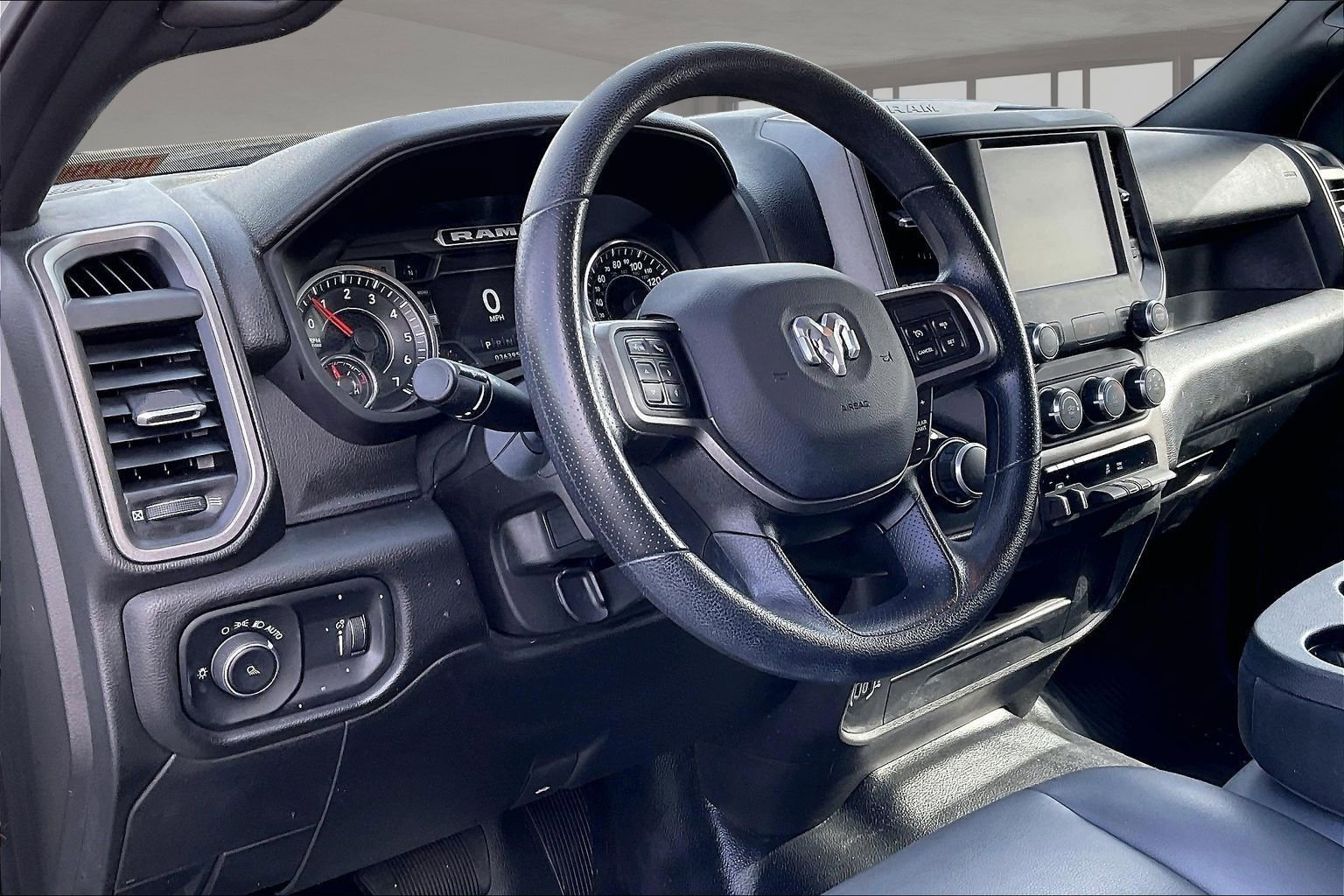 Used 2022 RAM 2500 Tradesman w/ Chrome Appearance Group image 18