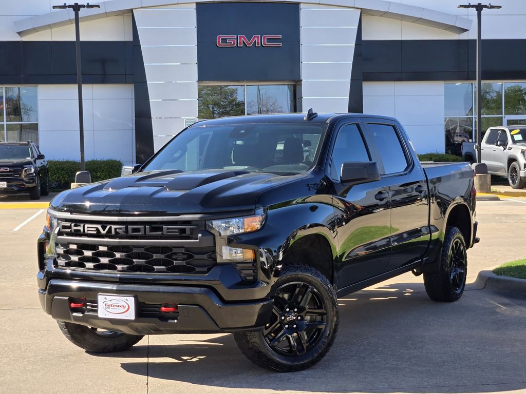 Used 2024 Chevrolet Silverado 1500 Custom Trail Boss w/ LPO, Dark Essentials Package image 1