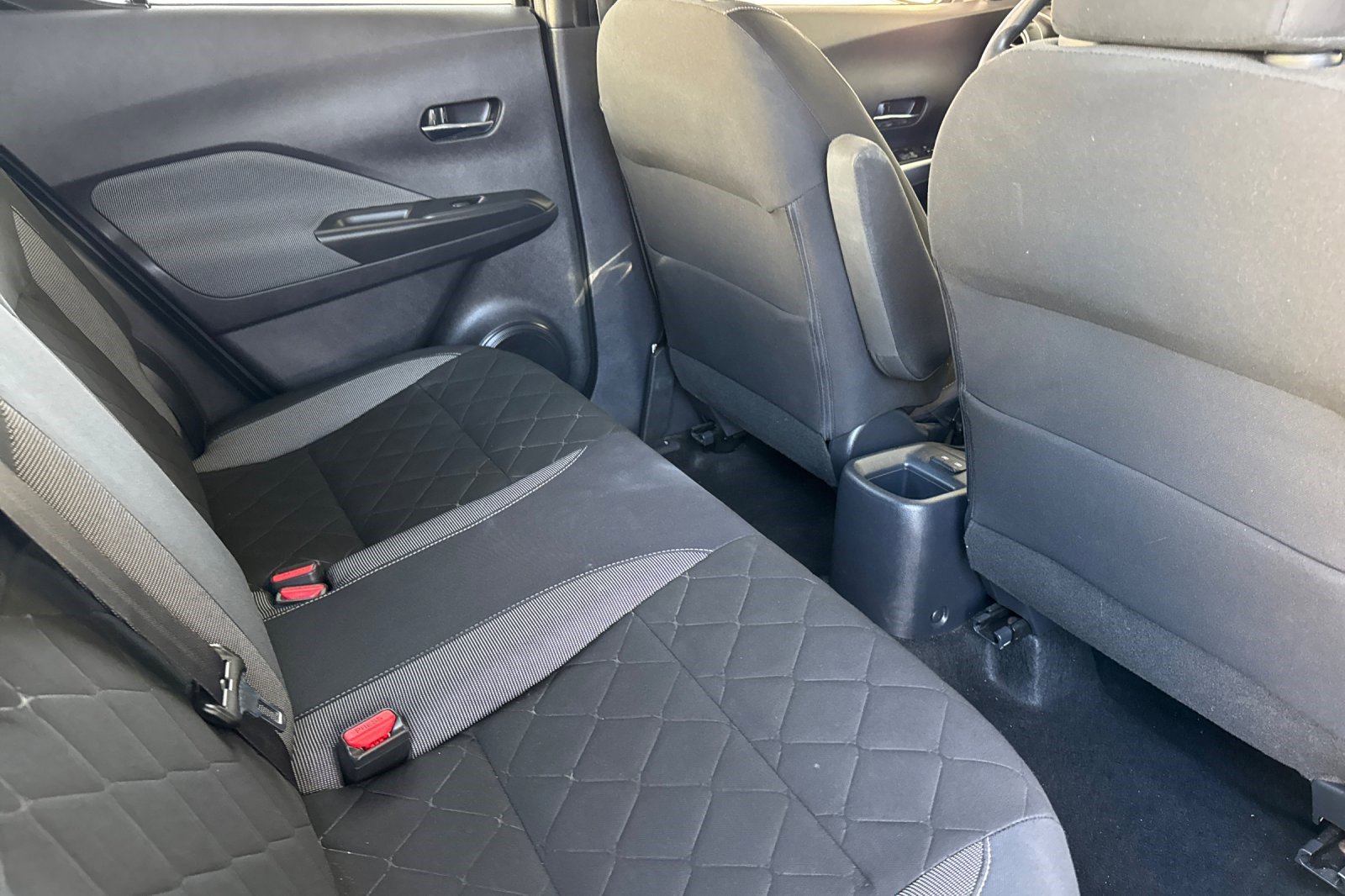 Used 2019 Nissan Kicks SV image 30