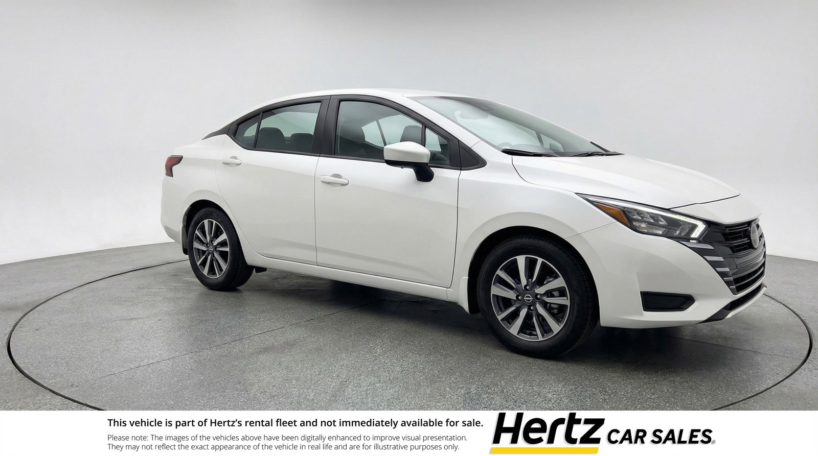 Used 2025 Nissan Versa SV image 1