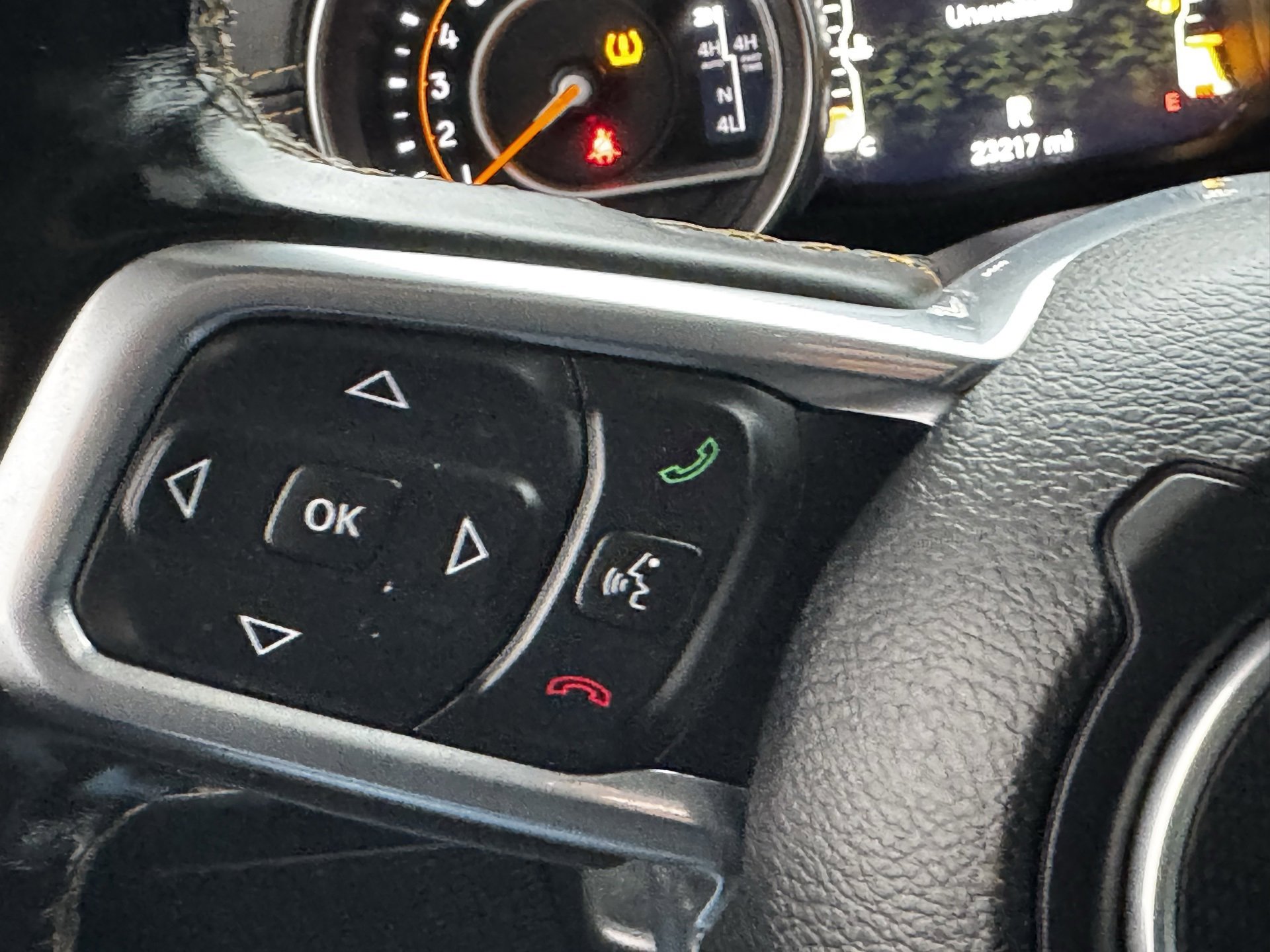 Used 2022 Jeep Gladiator Overland image 24