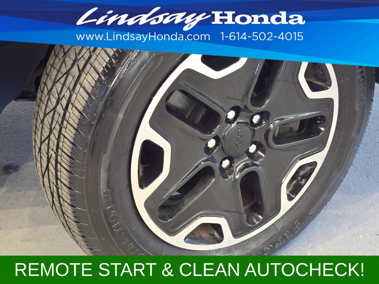 Used 2017 Jeep Renegade Trailhawk AWD/4WD image 25