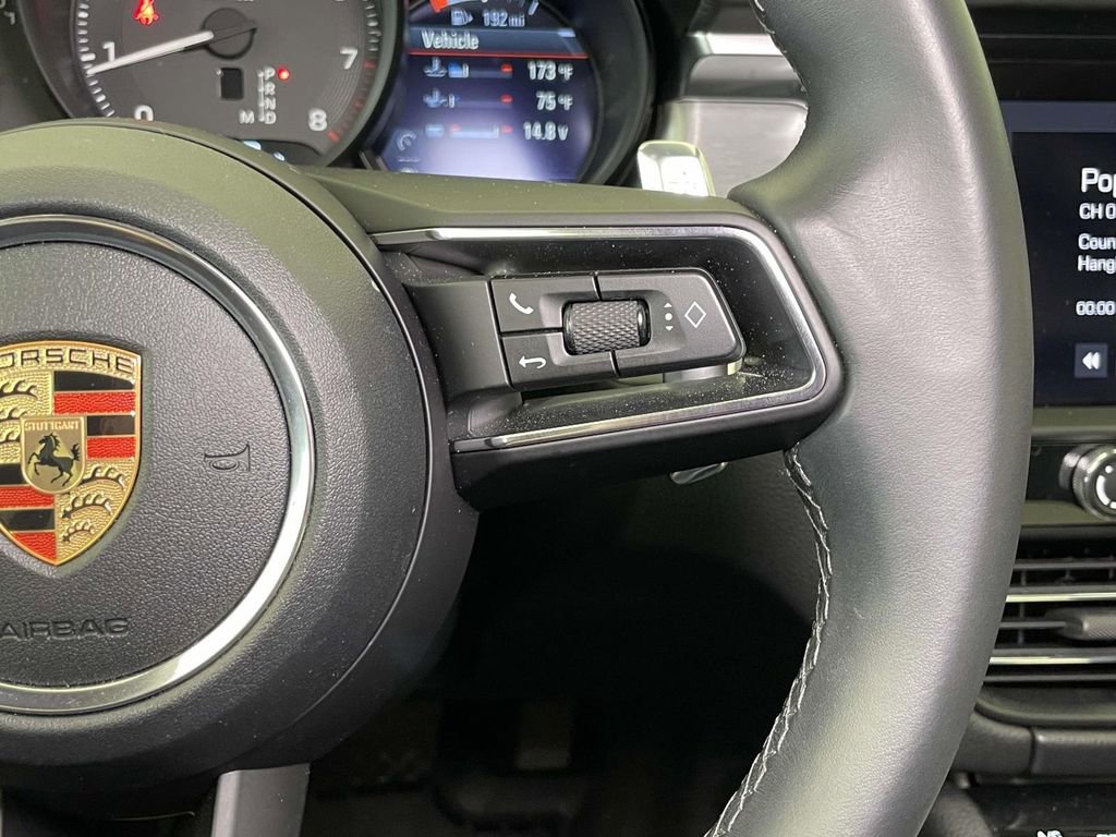 Certified 2023 Porsche Macan image 39