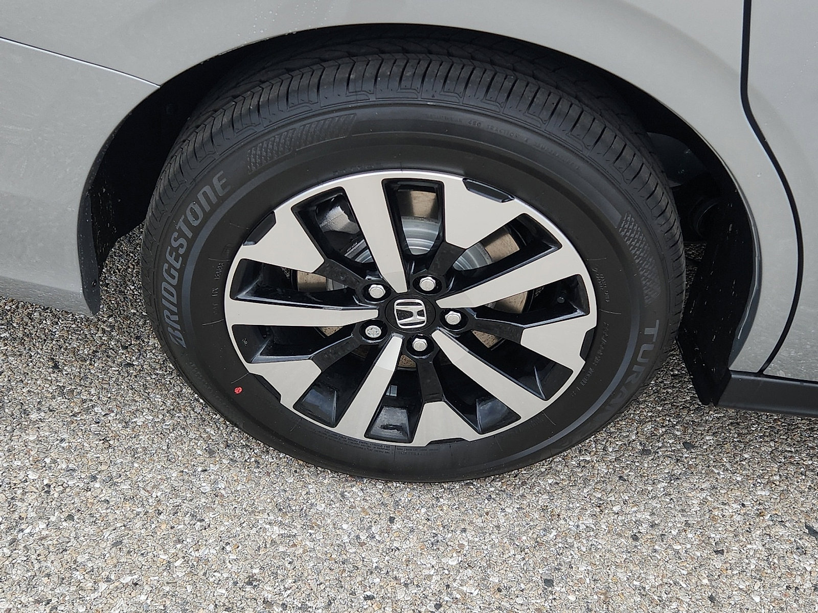 New 2026 Honda Odyssey EX-L image 5