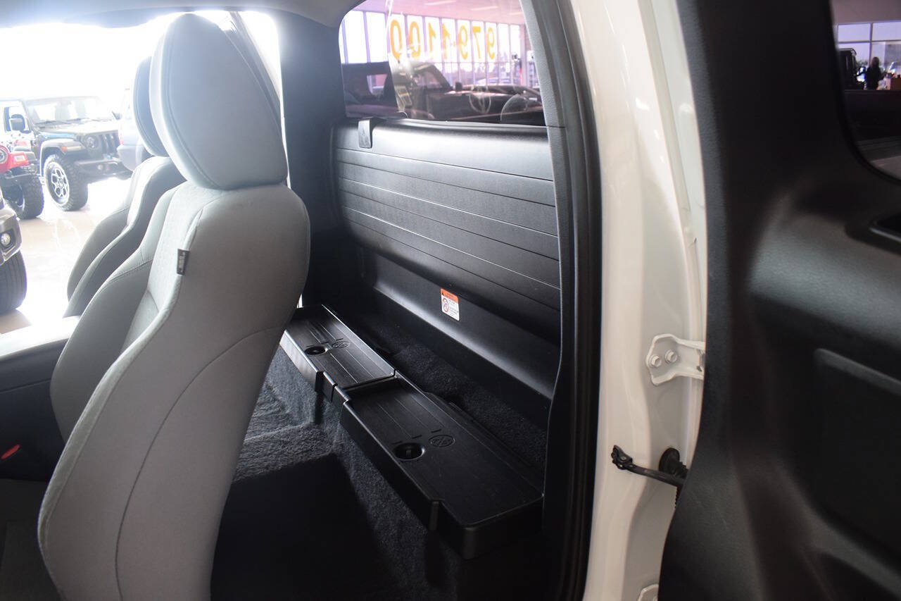 Used 2018 Toyota Tacoma SR RWD image 37