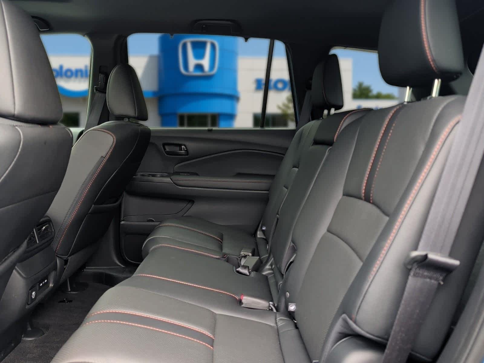 Used 2024 Honda Passport TrailSport image 28