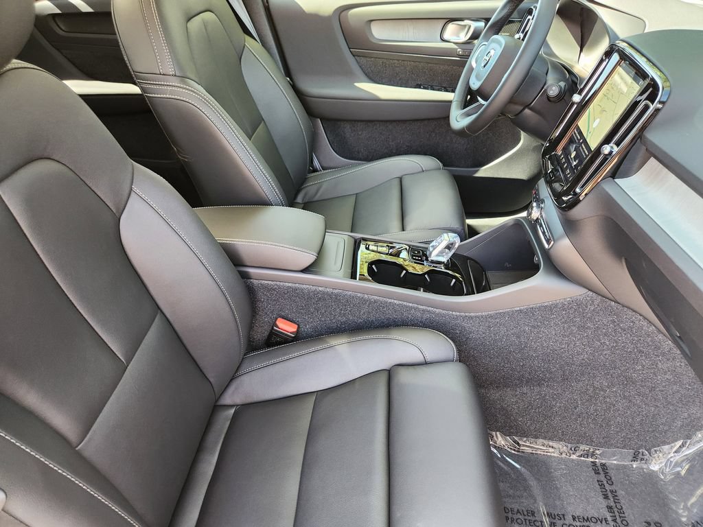 New 2026 Volvo XC40 B5 Ultra w/ Climate Package AWD/4WD image 5