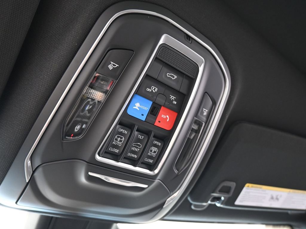 New 2026 Jeep Grand Cherokee Limited RWD image 21