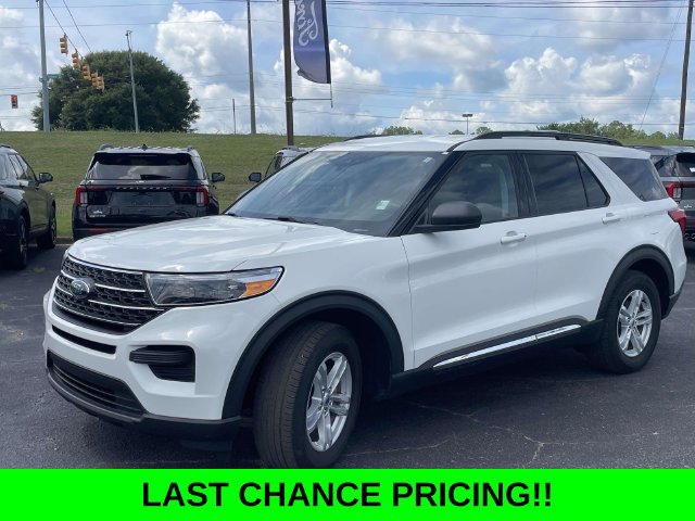 Certified 2024 Ford Explorer XLT RWD image 7