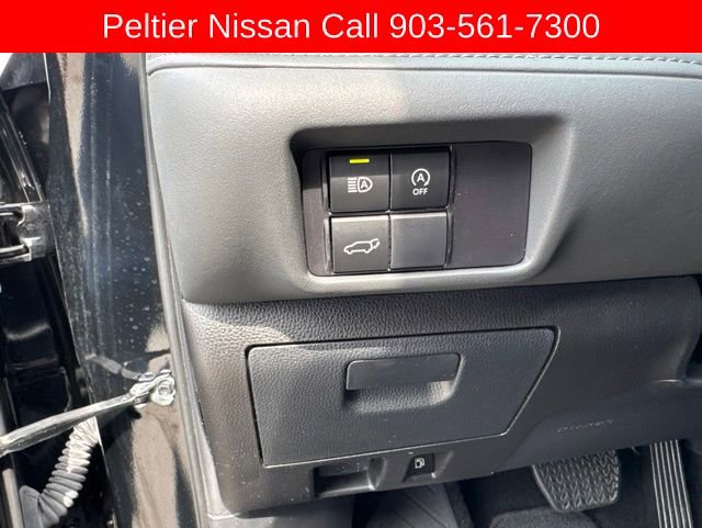 Used 2024 Toyota Highlander XSE FWD image 12