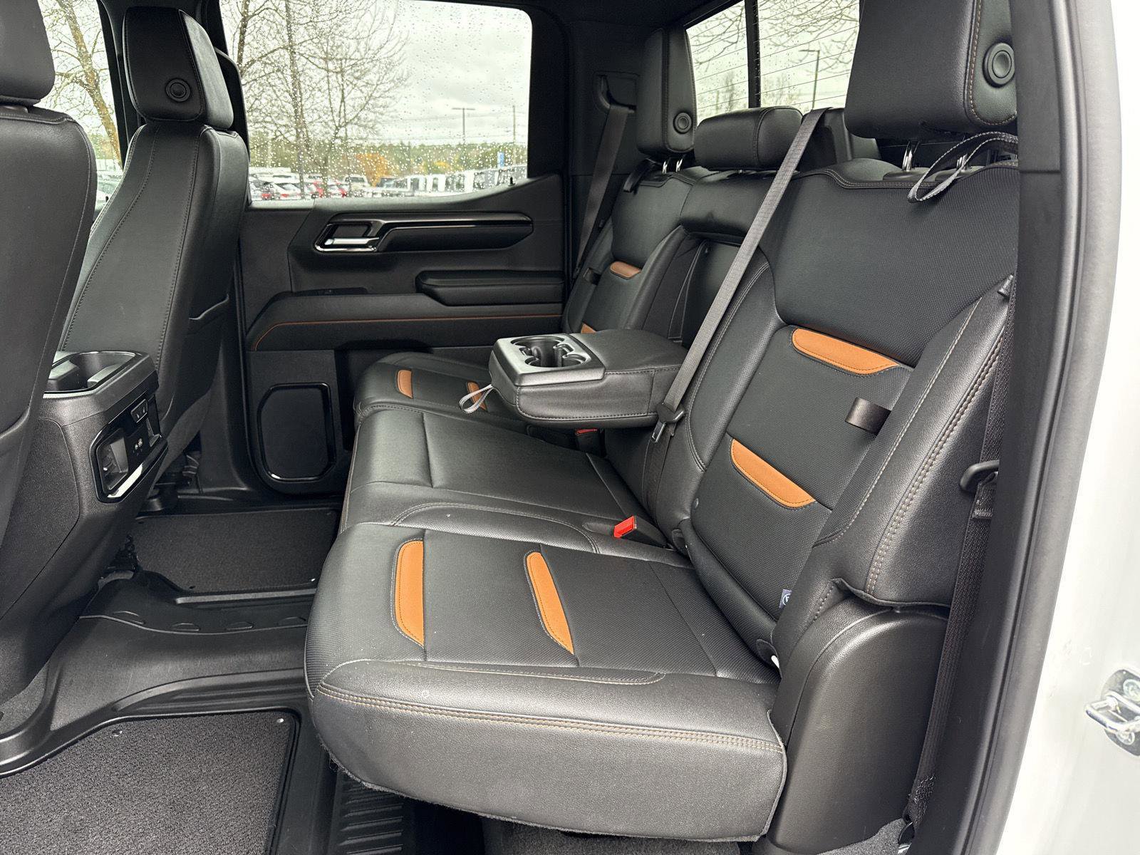 Used 2024 GMC Sierra 1500 AT4 w/ Technology Package image 13