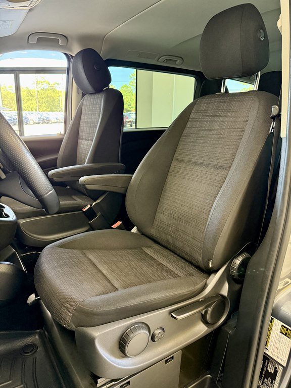Used 2016 Mercedes-Benz Metris Passenger image 14