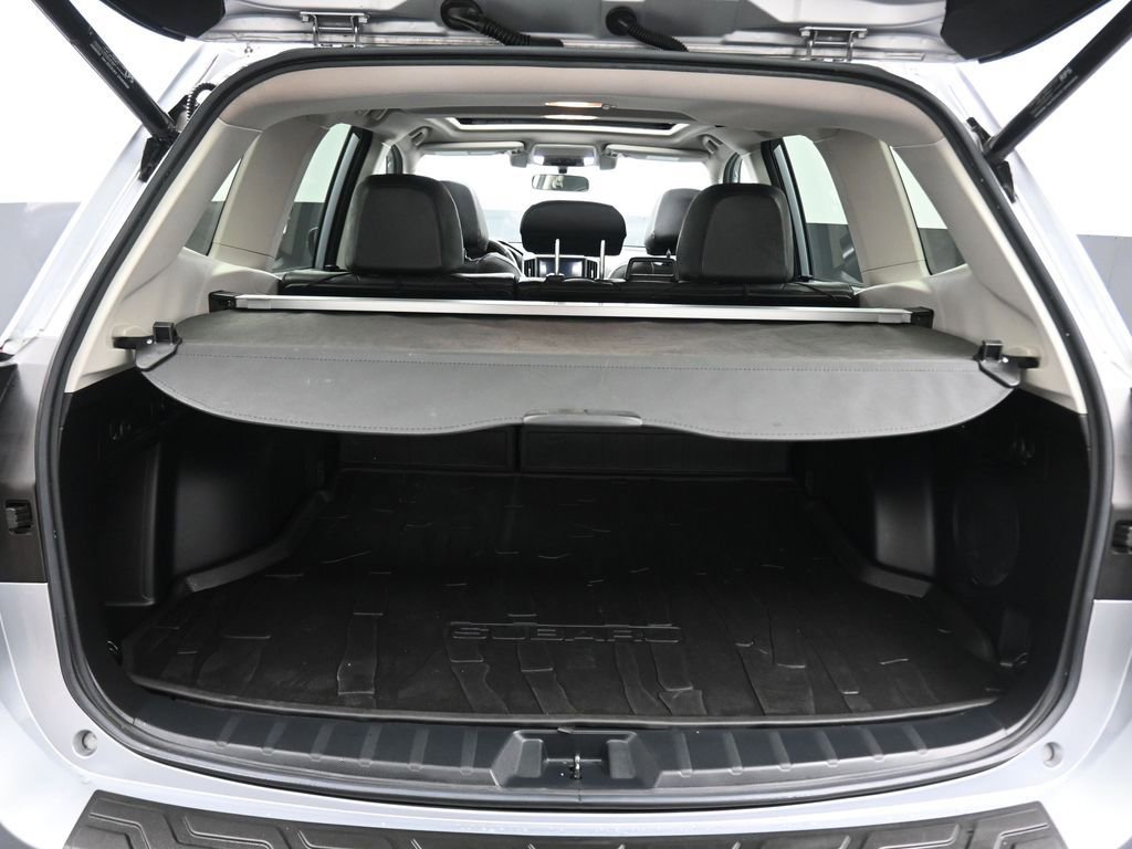 Used 2020 Subaru Forester Limited image 46