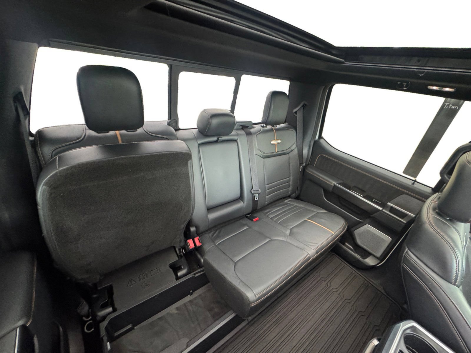 Used 2023 Ford F150 Platinum w/ Equipment Group 701A High AWD/4WD image 17