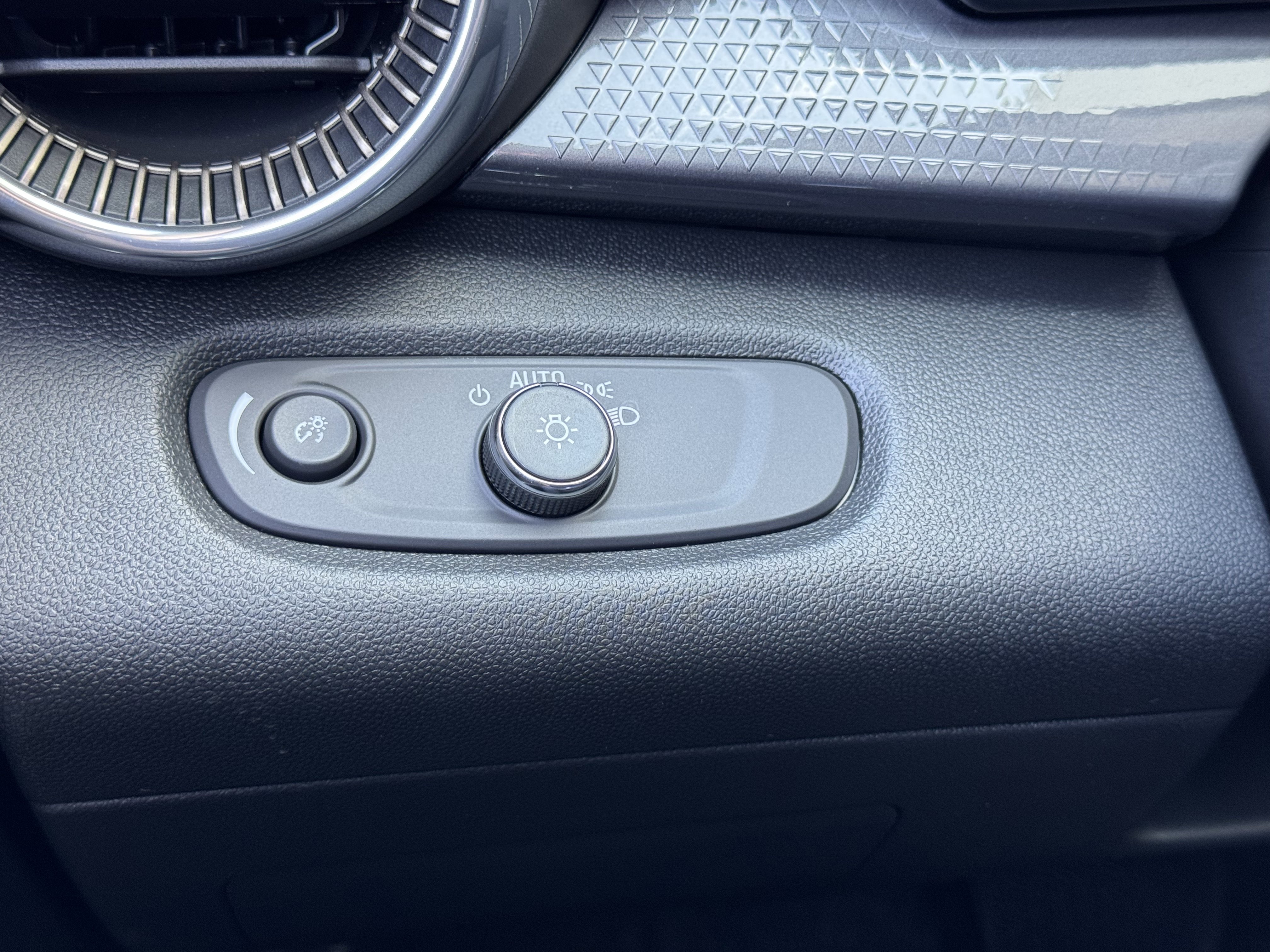 New 2026 Chevrolet Trax ACTIV image 31