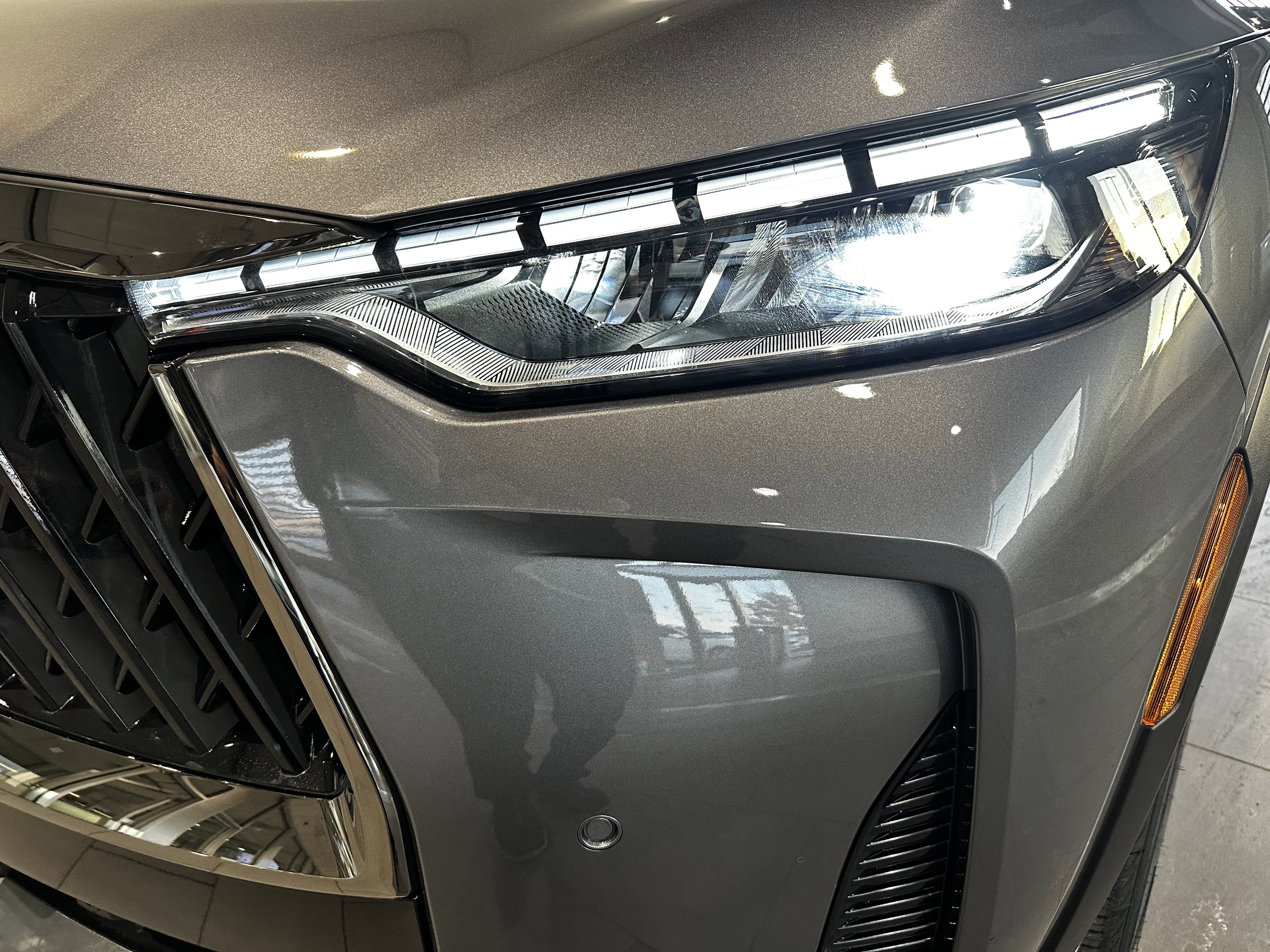 New 2026 INFINITI QX60 Sport w/ Dark Cargo Package image 5