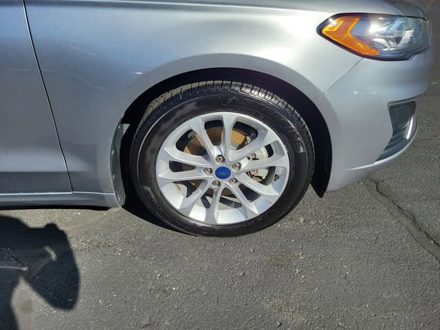 Used 2020 Ford Fusion SE image 19