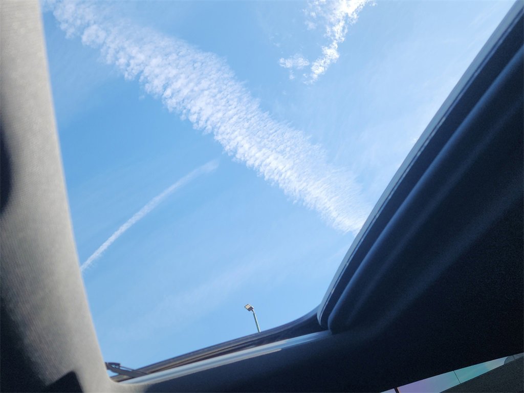 Used 2019 Chevrolet Silverado 1500 High Country image 25