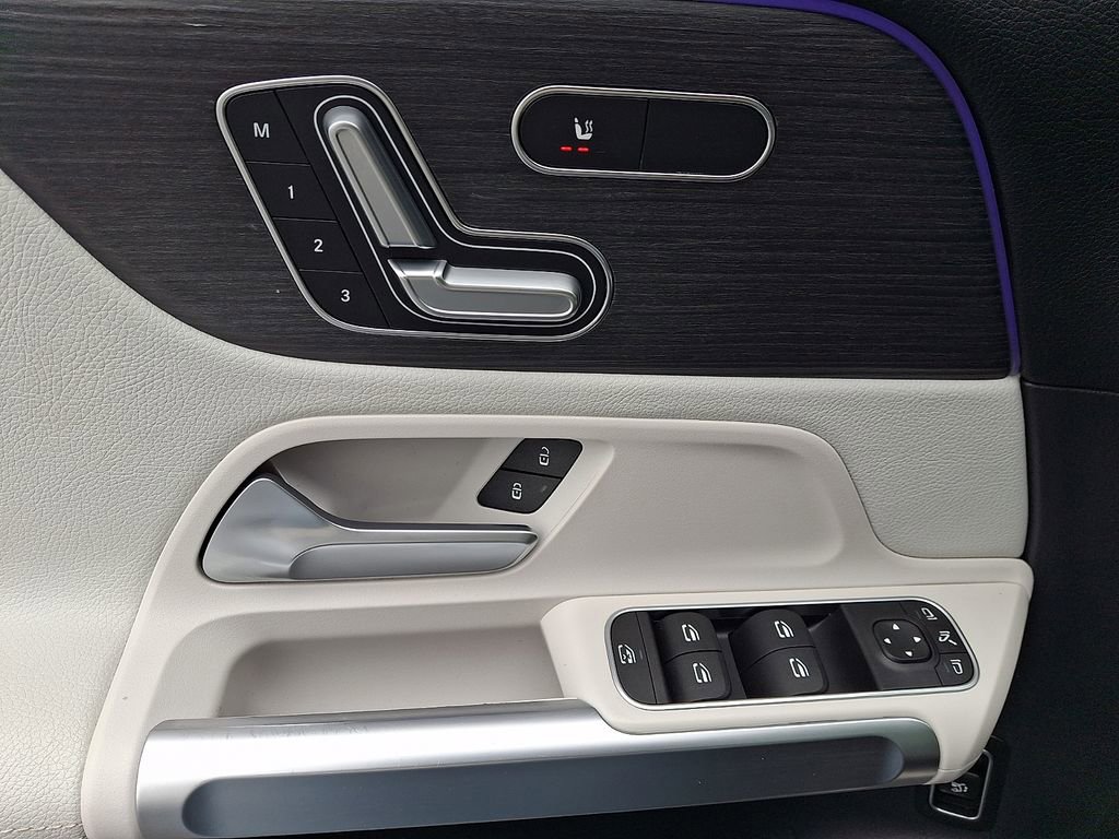 Used 2022 Mercedes-Benz GLB 35 AMG 4MATIC image 13