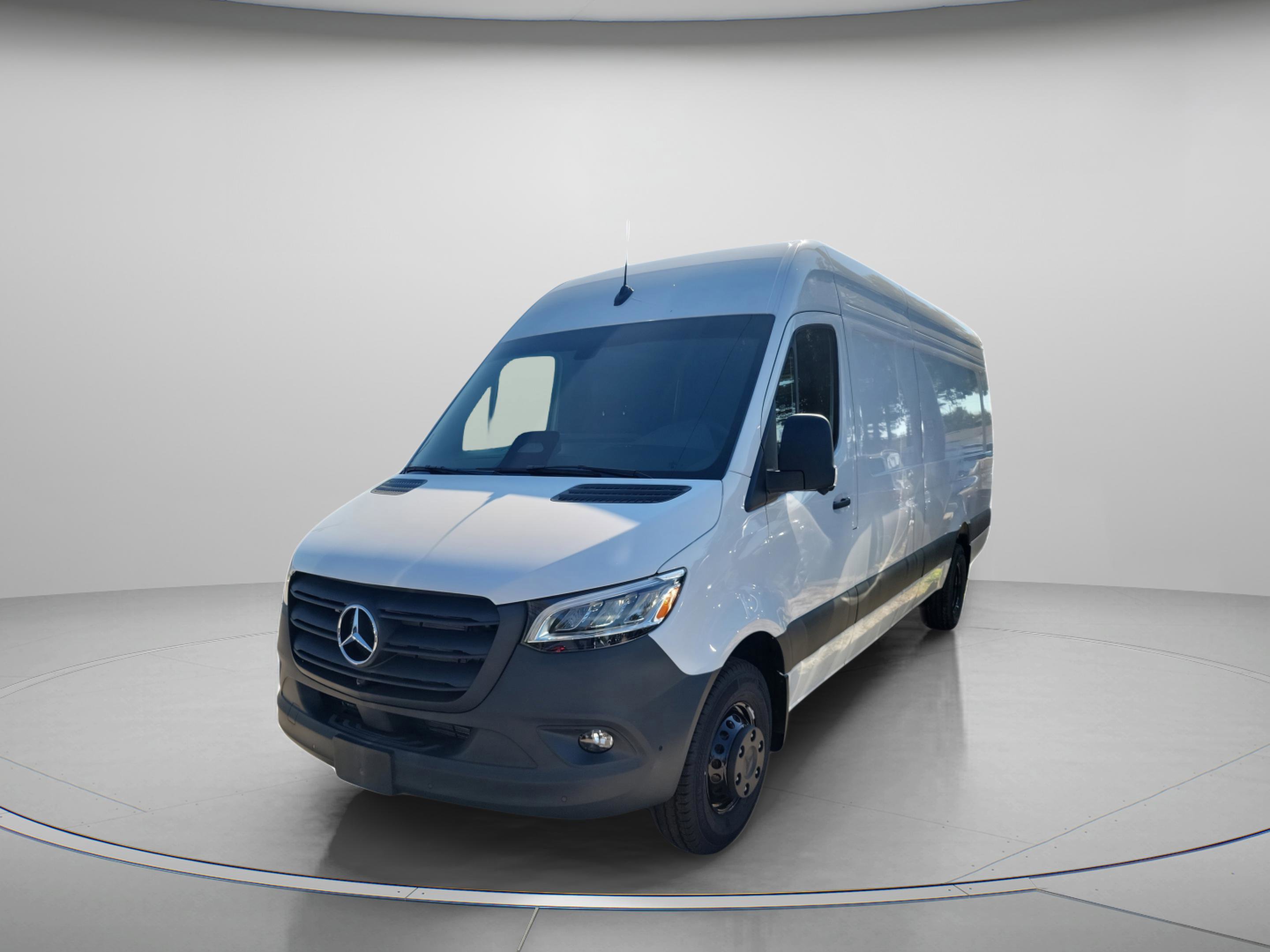 New 2026 Mercedes-Benz Sprinter 3500 image 2