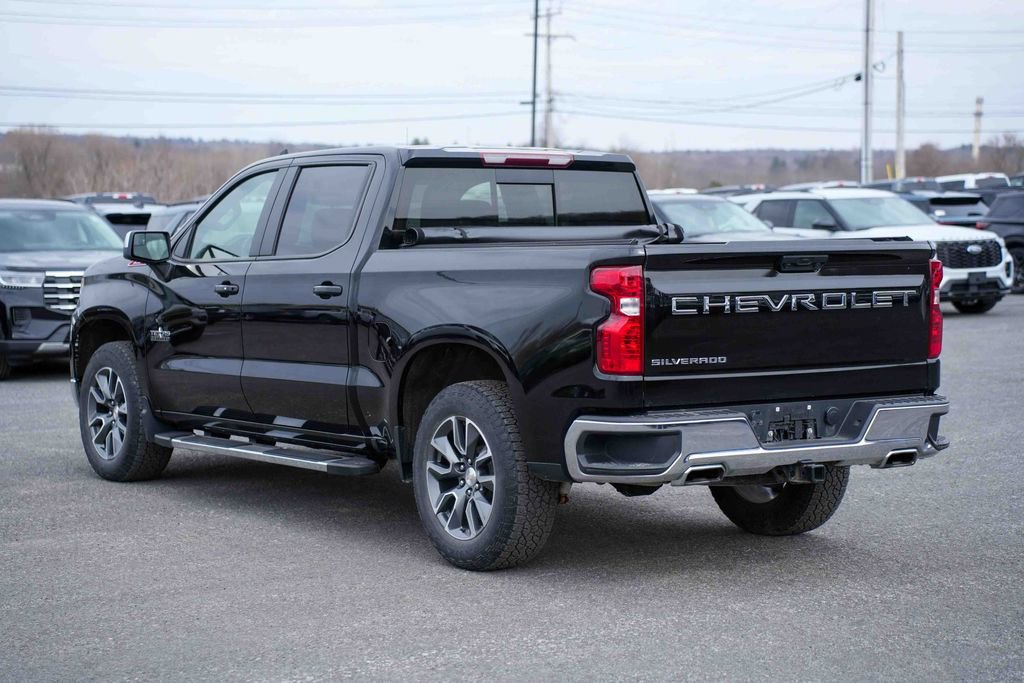 Used 2024 Chevrolet Silverado 1500 LT image 7