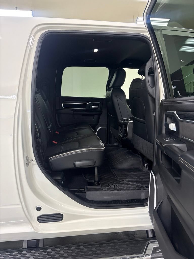 Used 2024 RAM 3500 Laramie w/ Sport Appearance Package AWD/4WD image 30