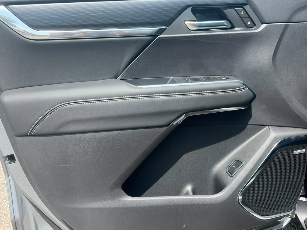 New 2027 GMC Acadia Elevation w/ Black Edition AWD/4WD image 14
