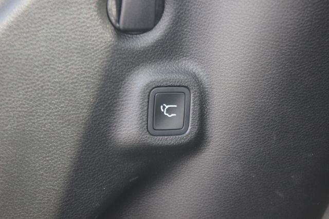 Used 2022 Jeep Compass Latitude w/ Sun and Sound Group image 29