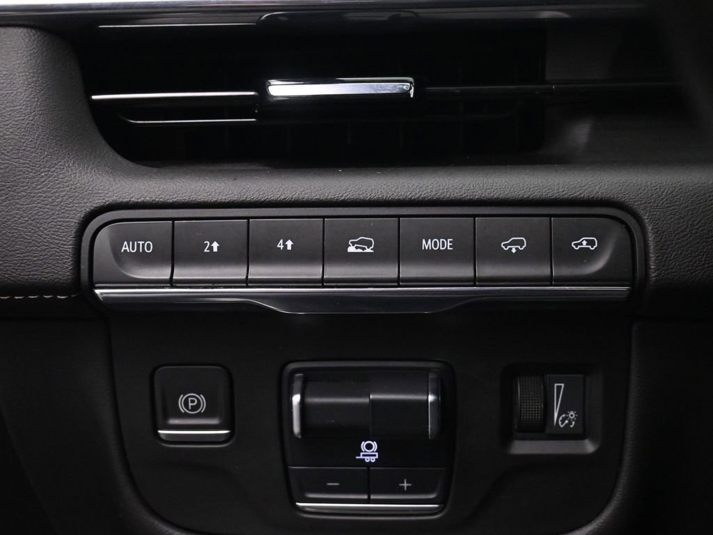 Used 2023 Cadillac Escalade Sport w/ Touring Package image 39