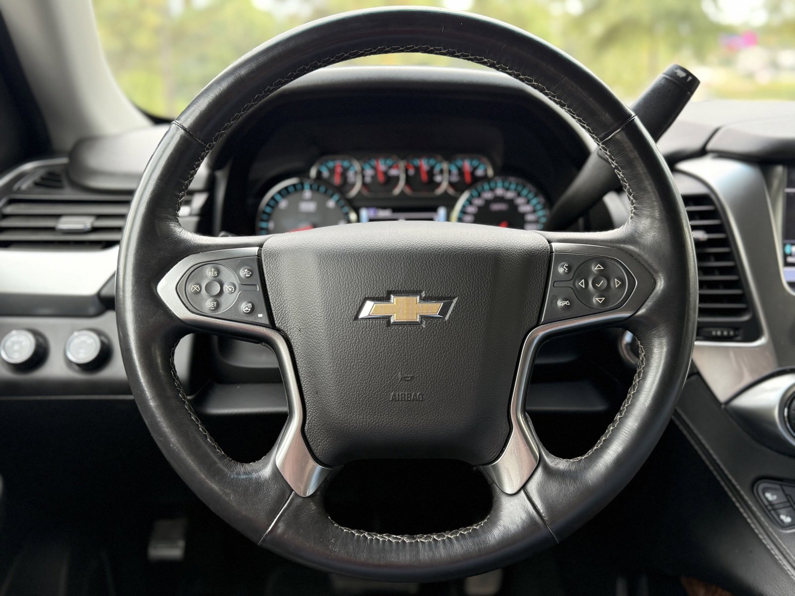 Used 2017 Chevrolet Suburban Premier image 24