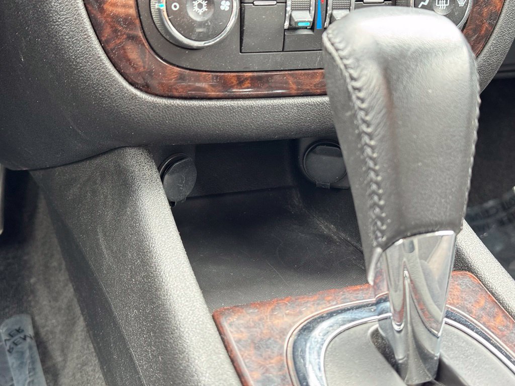 Used 2013 Chevrolet Impala LT FWD image 12