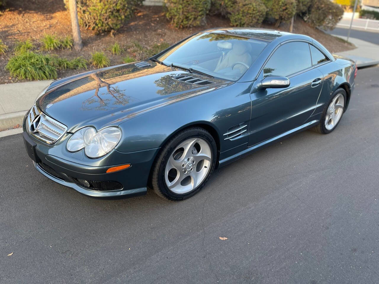 Used 2005 Mercedes-Benz SL 500 image 2