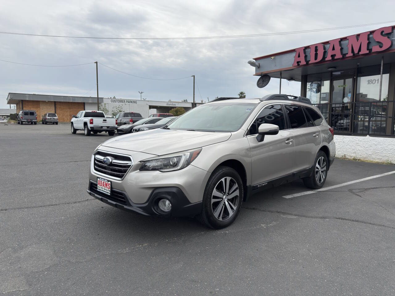 Used 2018 Subaru Outback 2.5i Limited image 7