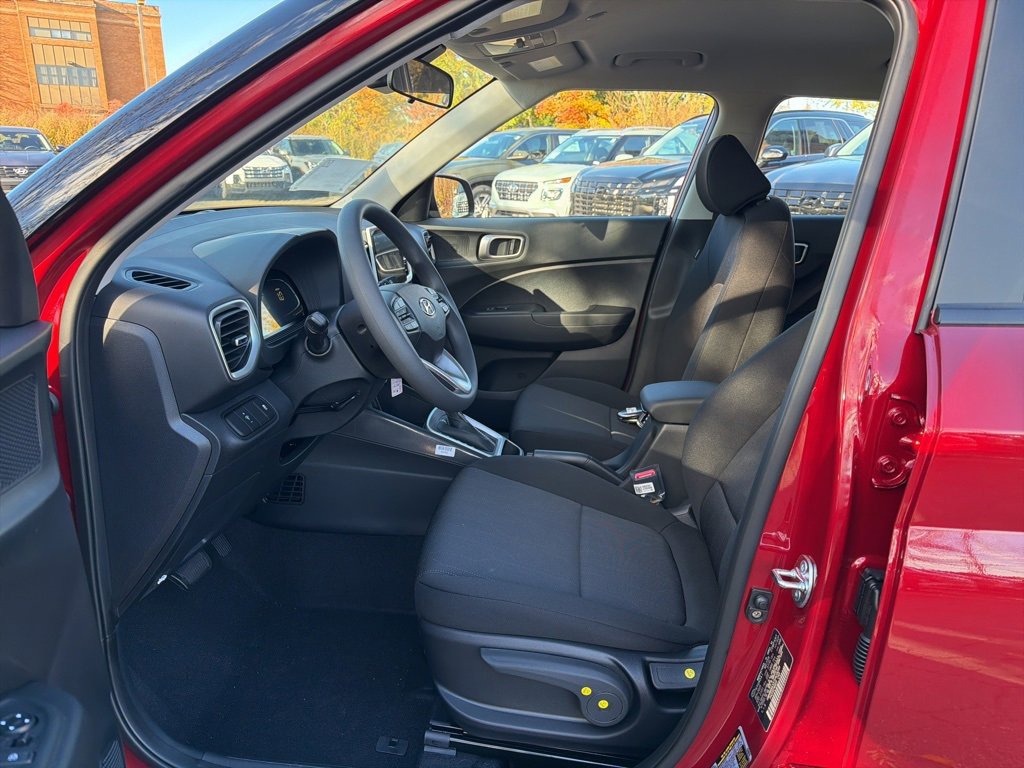 New 2026 Hyundai Venue SE image 12