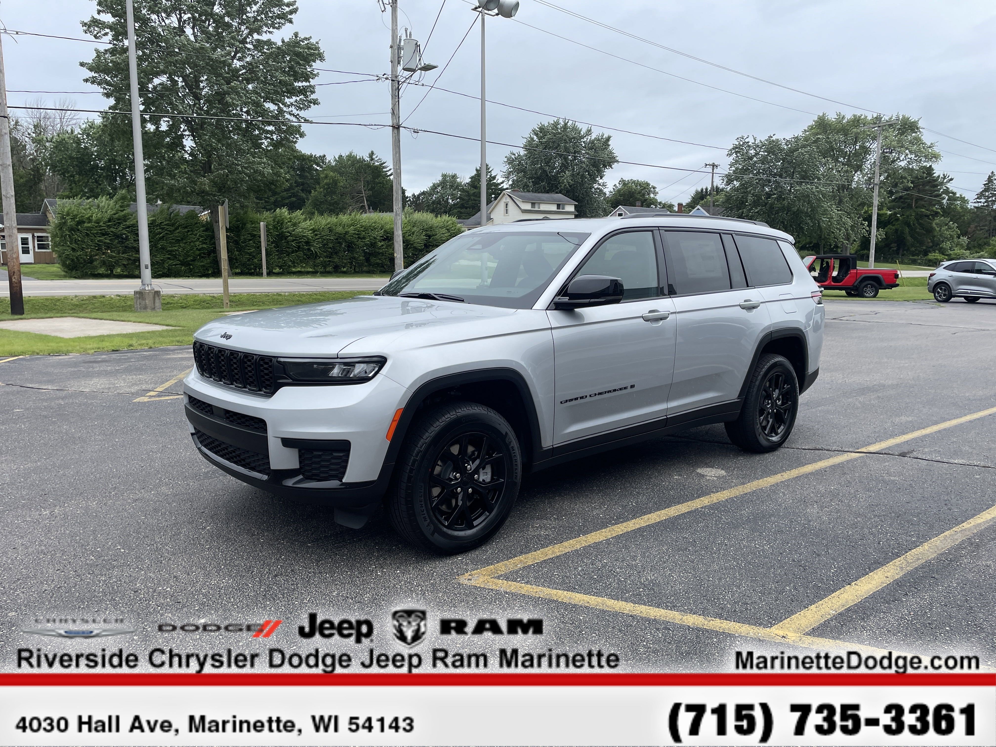 New 2025 Jeep Grand Cherokee L Altitude image 4