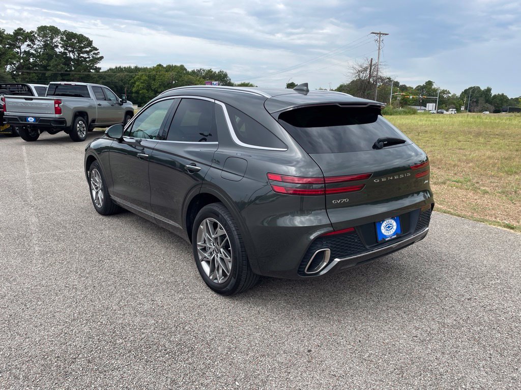 Used 2025 Genesis GV70 2.5T AWD/4WD image 3