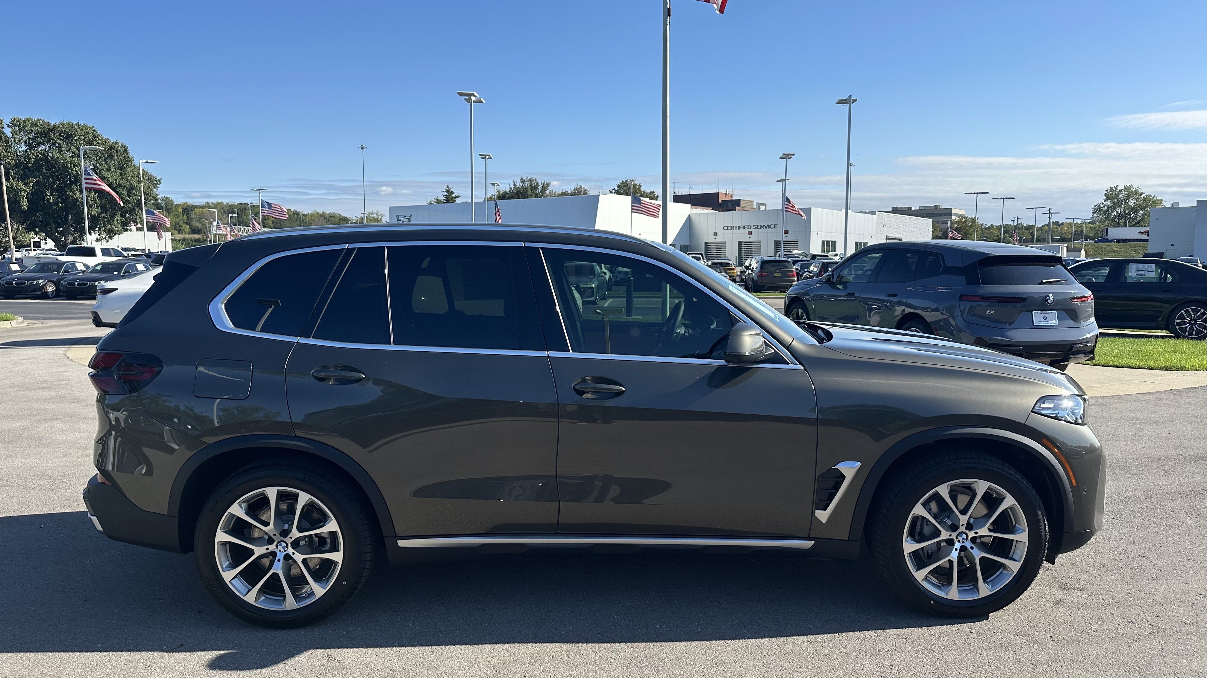 Used 2026 BMW X5 xDrive40i w/ Climate Comfort Package AWD/4WD image 11