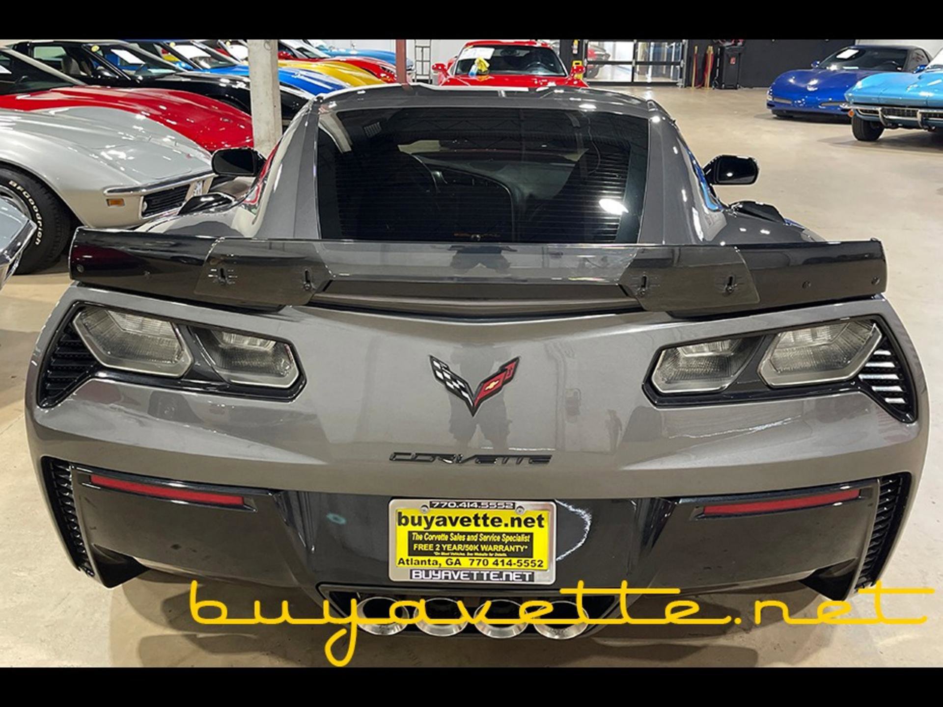 Used 2015 Chevrolet Corvette Z06 w/ 2LZ Preferred Equipment Group image 5