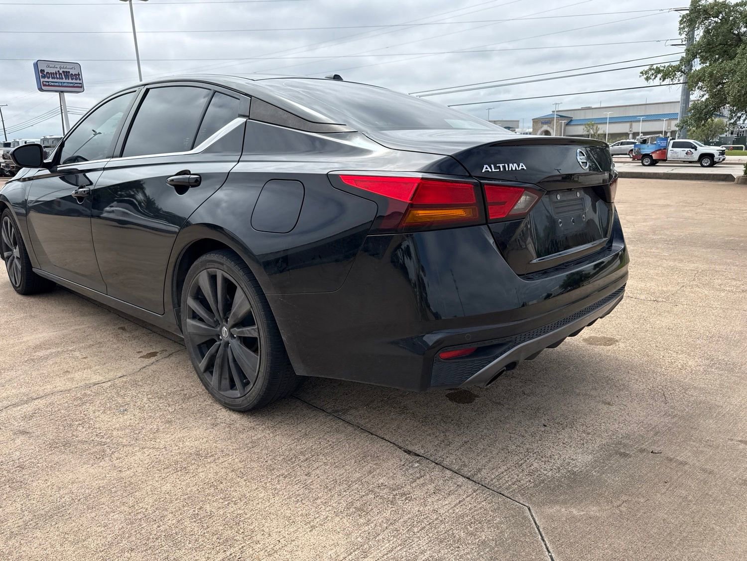 Used 2020 Nissan Altima 2.5 SR FWD image 5