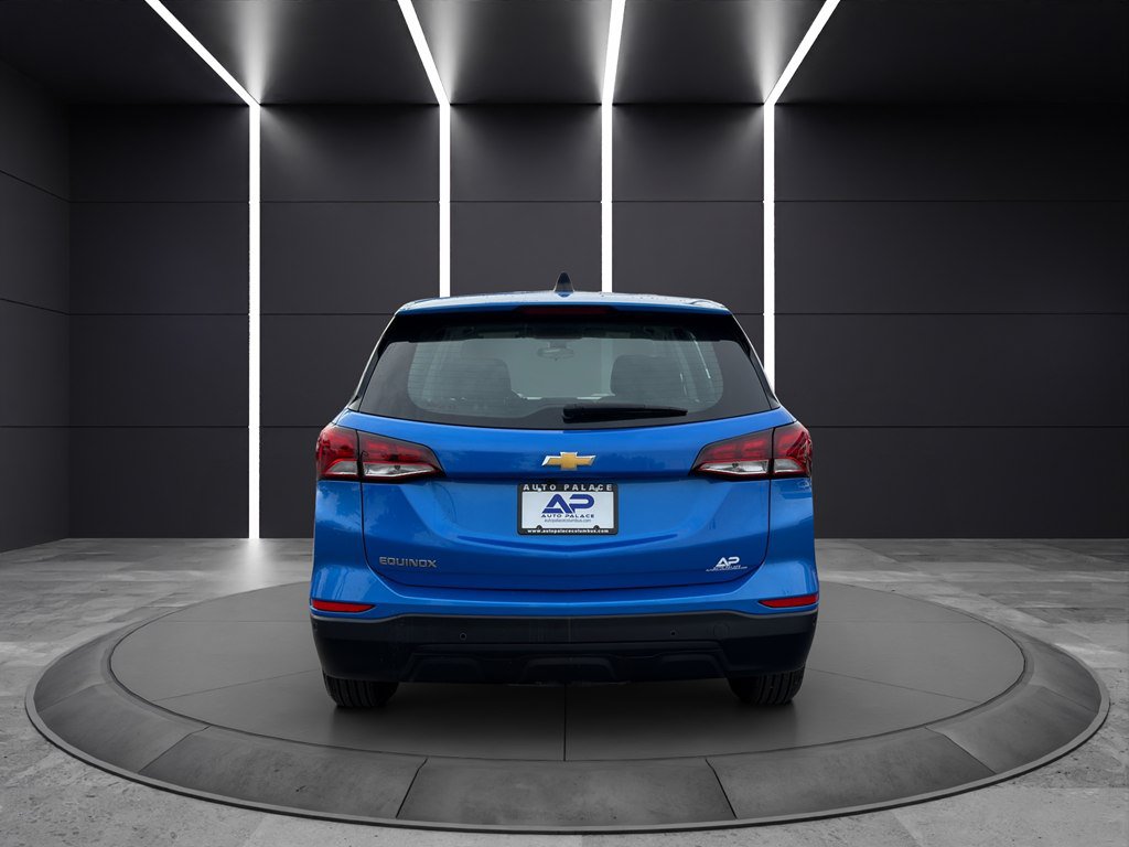 Used 2024 Chevrolet Equinox LS w/ Driver Confidence II Package FWD image 5