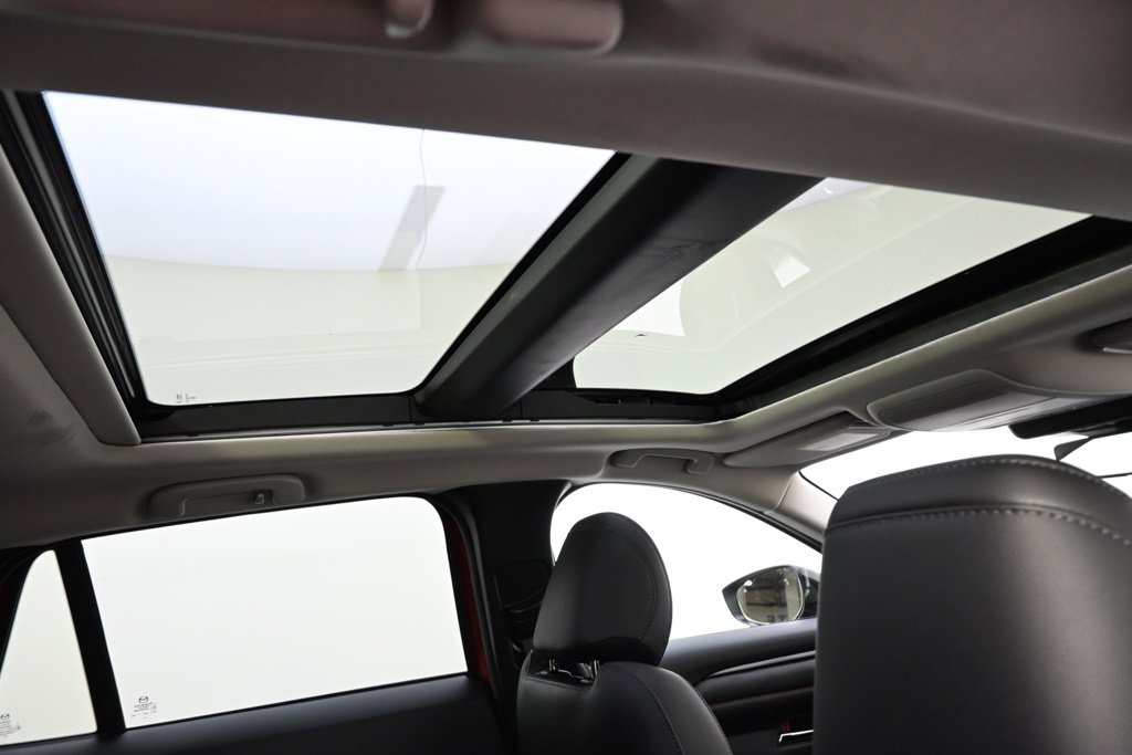 Certified 2025 MAZDA CX-50 2.5 Hybrid w/ Weather Package image 17