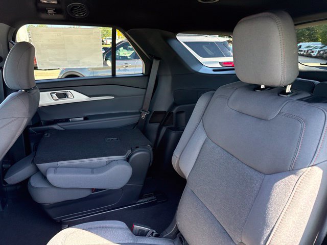 New 2027 Ford Explorer Active RWD image 24
