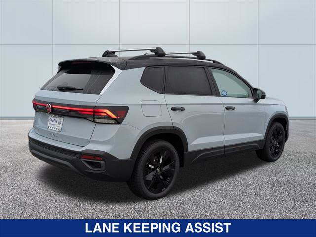 New 2025 Volkswagen Taos SE image 5