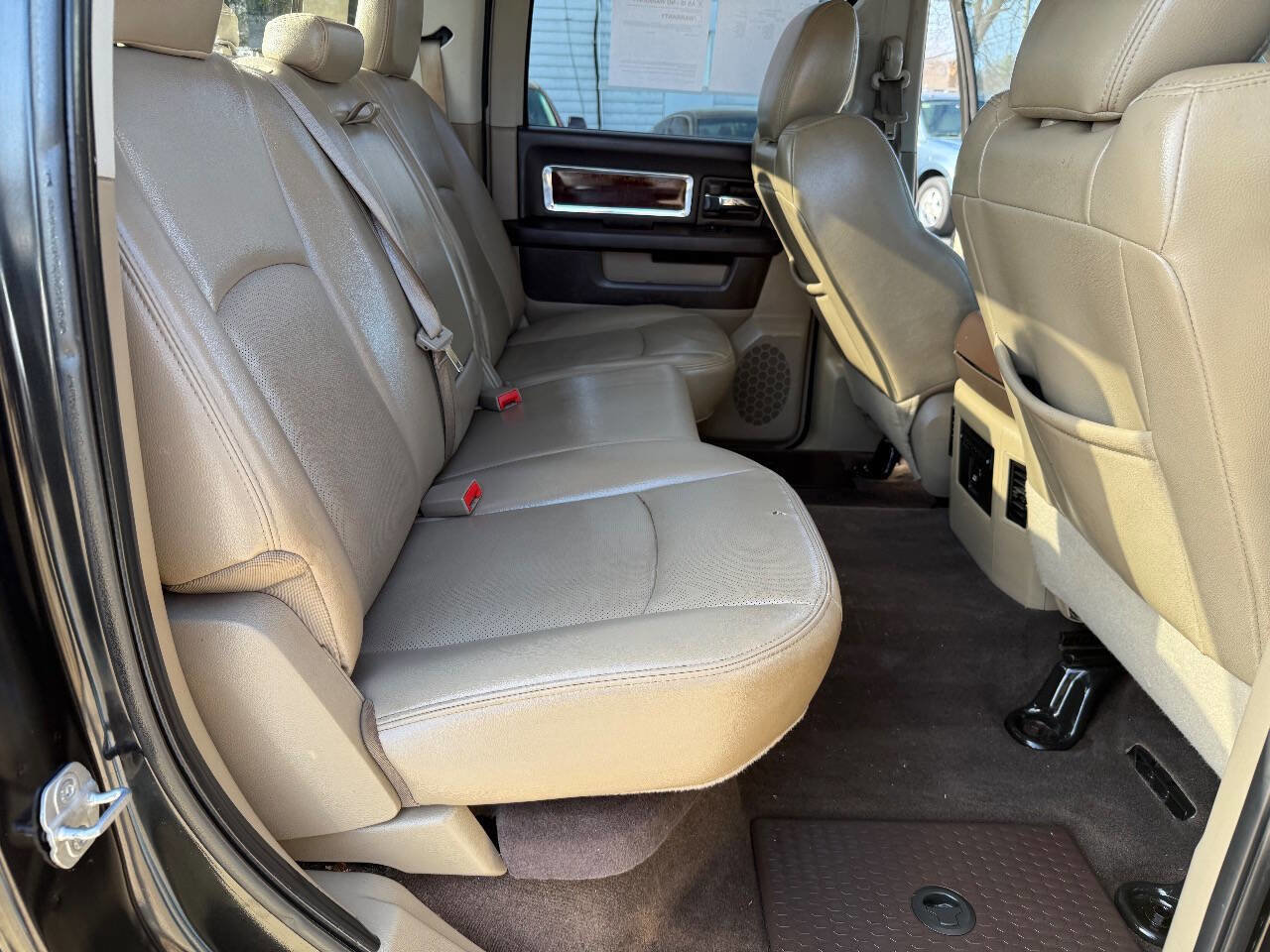 Used 2011 RAM 1500 Laramie image 12