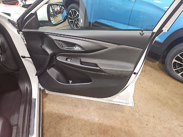 New 2026 Buick Envista Avenir image 27