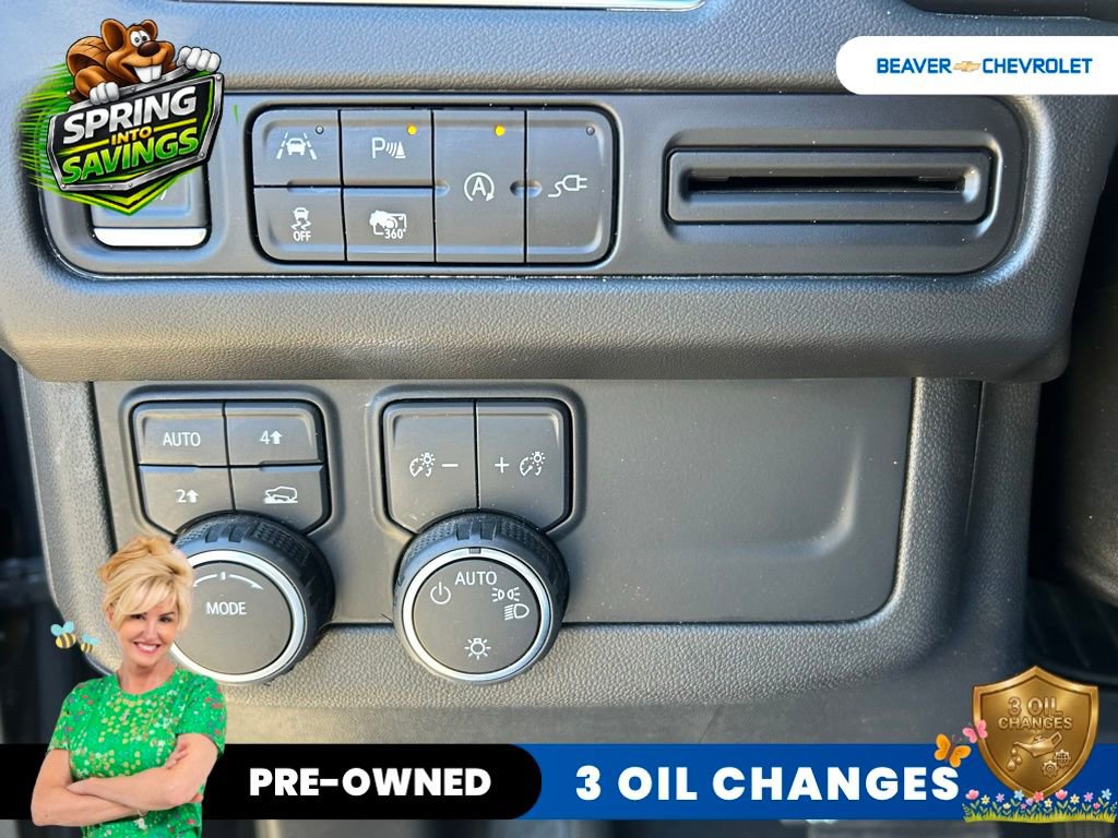 Used 2022 Chevrolet Suburban RST w/ Luxury Package image 31